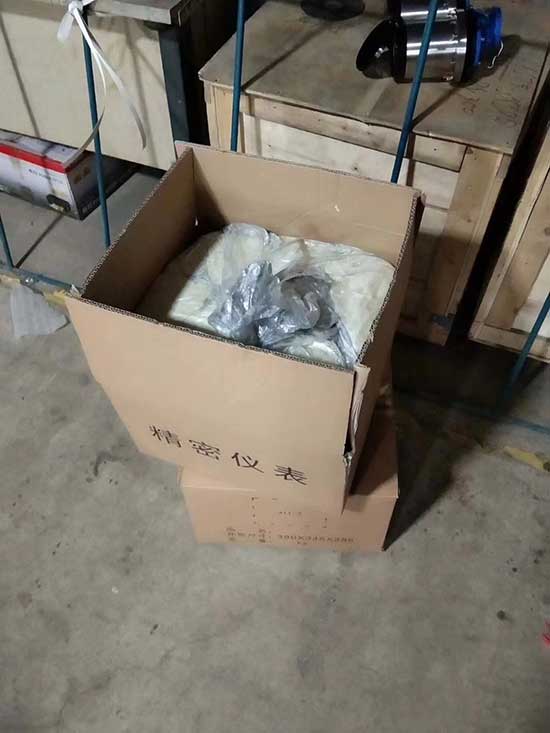 聚氨酯發(fā)泡填充都可以用在哪些地方?(圖1) 易碎品包裝聚氨酯發(fā)泡填充